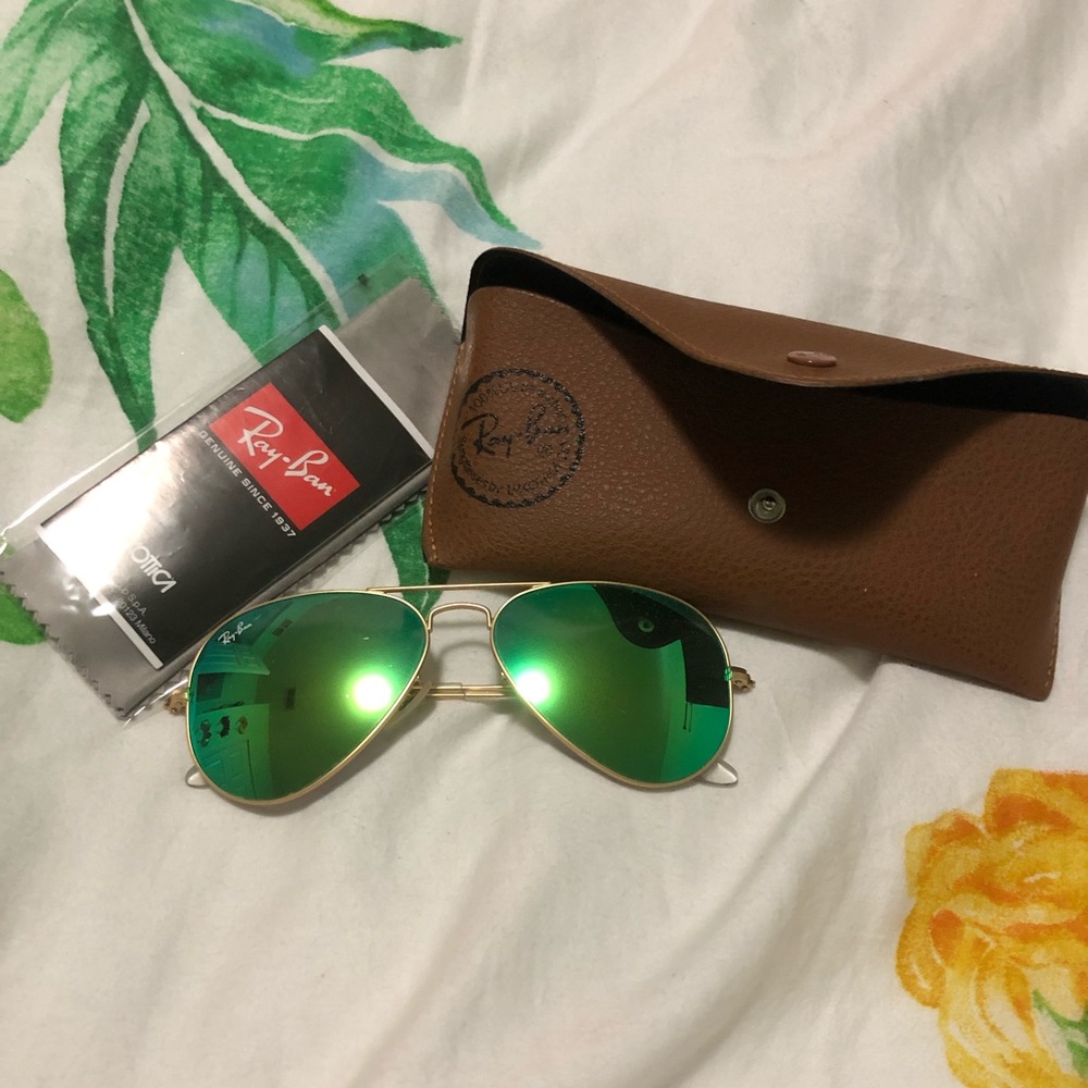 Green Flash Ray Ban Aviator Sunglasses
